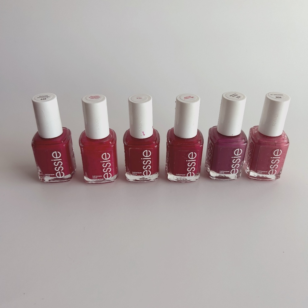 LOT of 6 ESSIE Nail polishes
